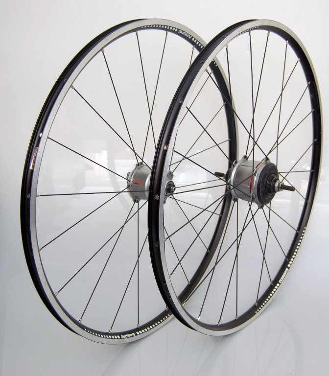 Hjuls�t Shimano 700c Nexus 8G fril�b med dynamofornav