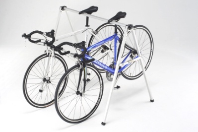 Udstillingsstativ foldbar til 3 cykler