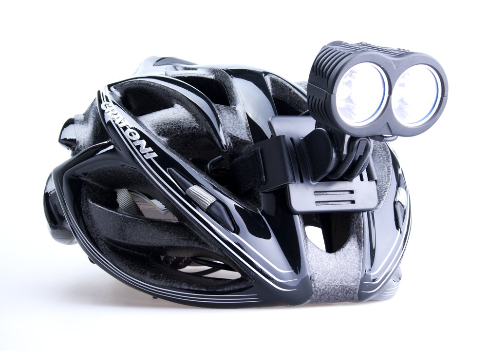 Inton PRO 2000 lumen LED forlygte m. lader og hjelmbeslag