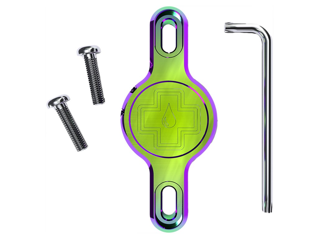 Muc-Off Secure Tag Holder 2.0 - Til Apple Airtag - Montering ved flaskeholder - Grøn/Chrome
