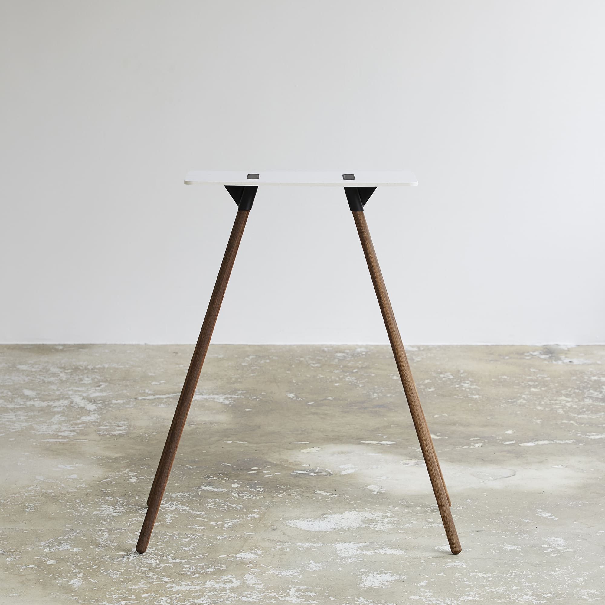 Tons Classic Table - Med Holder Kit - Smoked Oak