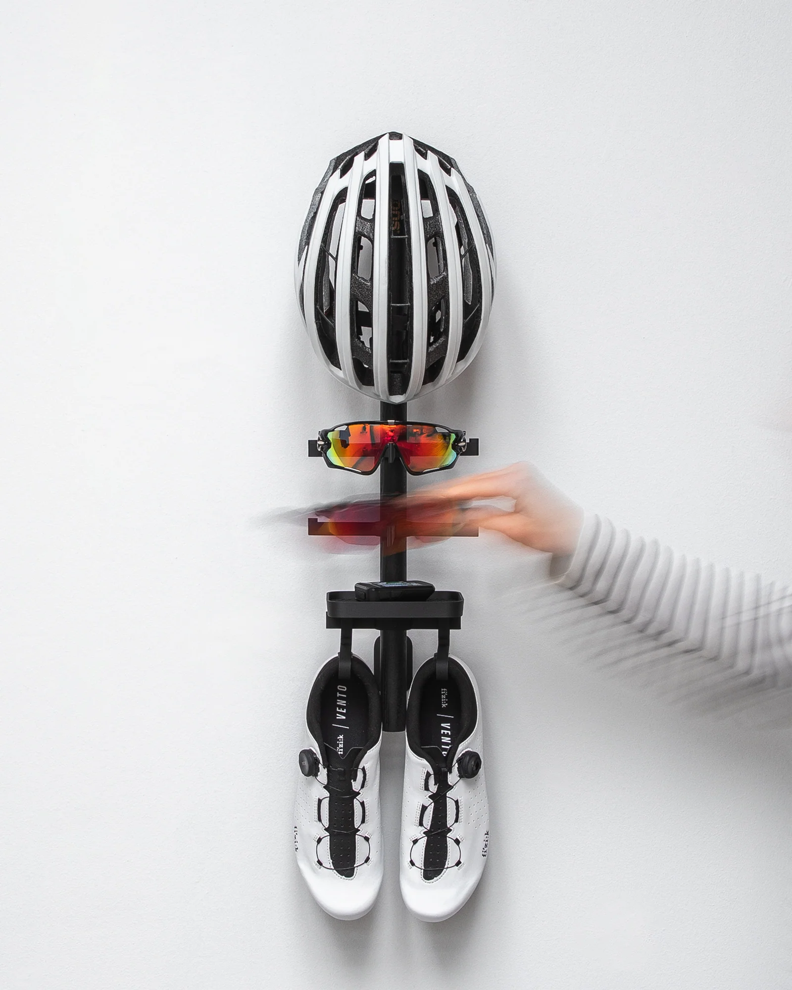 Tons Rack D - Til sko, Hjelm, 2 Par Cykelbriller Med Bakke - Mat Sort