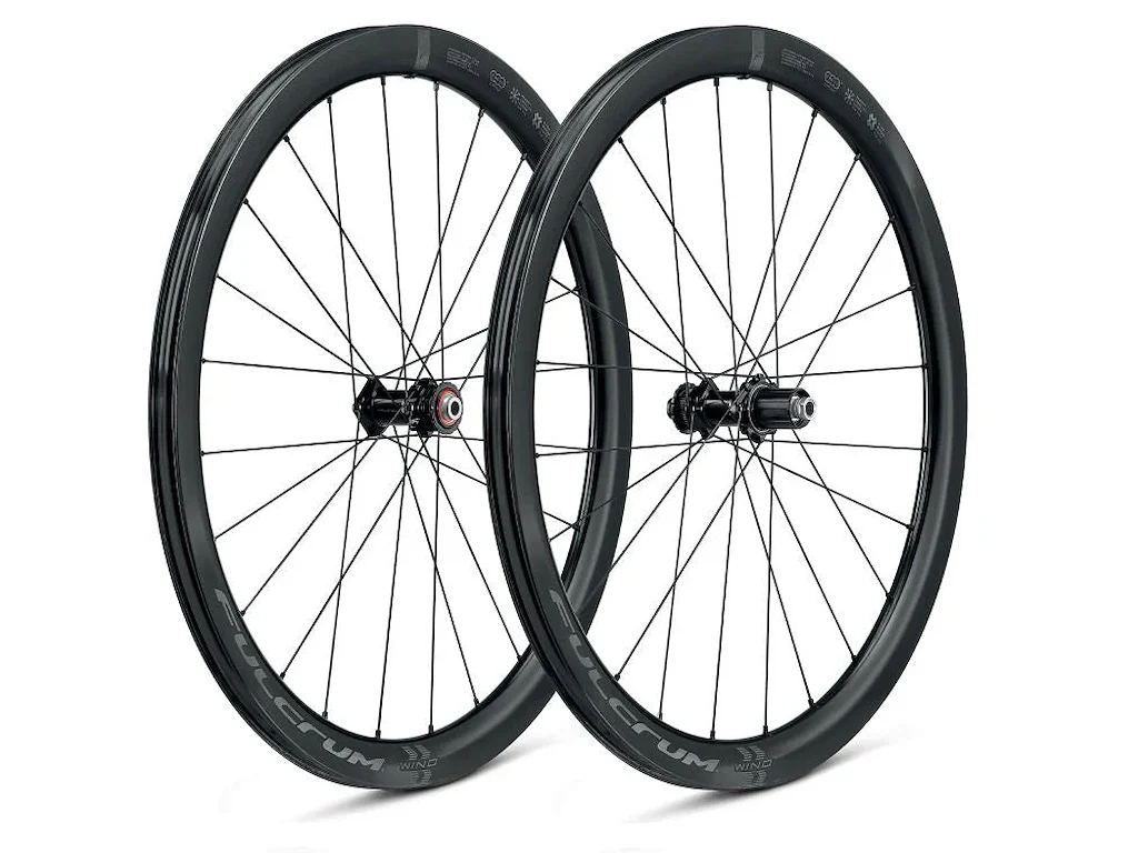 Fulcrum Wind 42 Road Disc hjulsæt Carbon 700c 42mm fælg og Shimano HG body